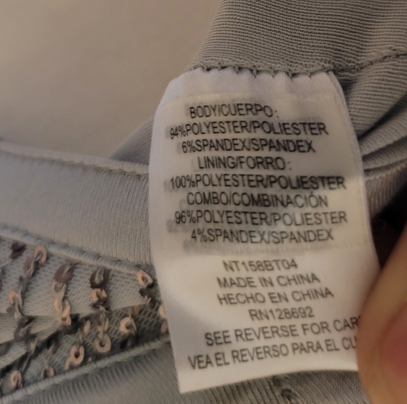 Madden Sparkly Silver Sequin Cropped Top - Picture 8 of 9